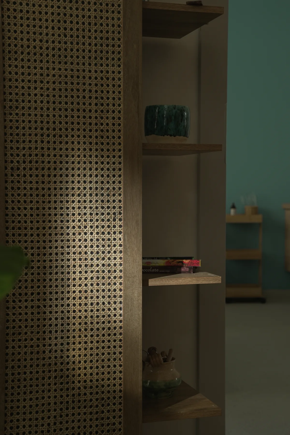 Rattanowy detal i naturalne dekoracje w BIOLIFT Day Spa